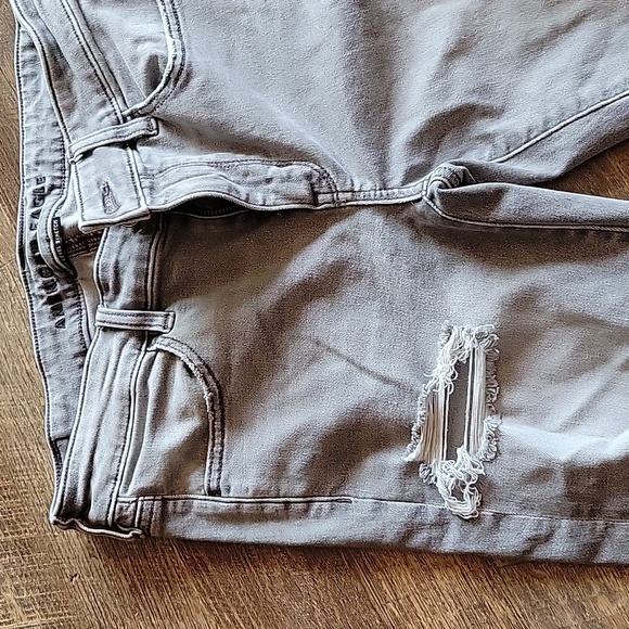 Jeans - Picture 1 of 12